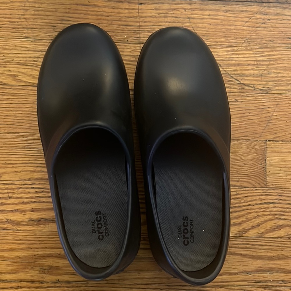 Crocs work clogs